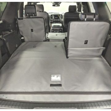 Lincoln Navigator L No Cargo Management Image 1