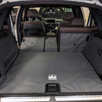 BMW X5 40e Hybrid Canvasback Cargo Liners Image 3