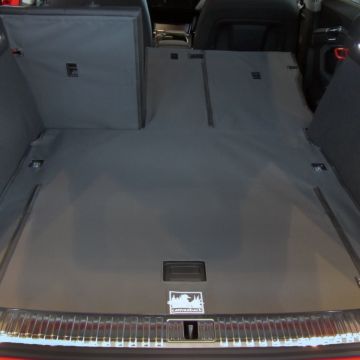 Audi e-tron/Q8 Canvasback Cargo Liner image 1