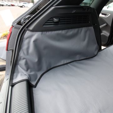 Audi A3 Sportback e-tron Canvasback Side Pieces Image 1