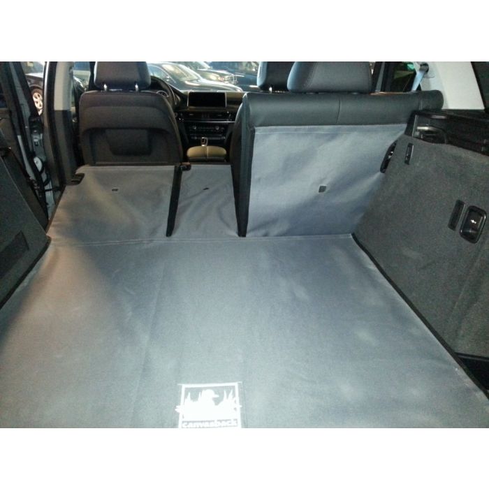 Bestel hier uw kofferbakmat van 100% rubber op maat voor de Hyundai i20
