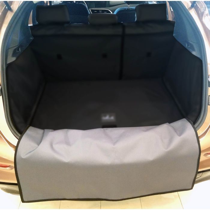 Infiniti QX 30 Canvasback Bumper Flap Image 1