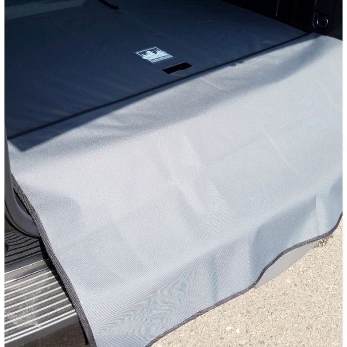Lincoln Navigator L Canvasback Bumper Flap Image 1