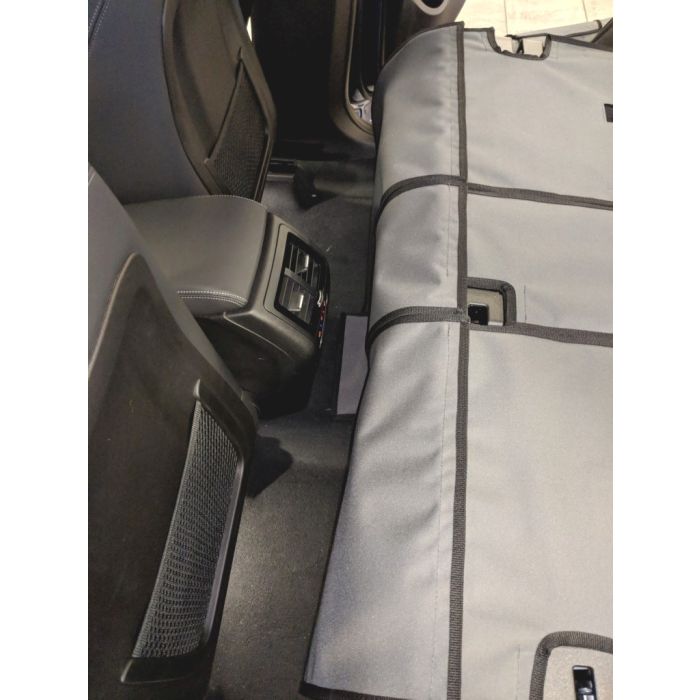 Mitsubishi Outlander Canvasback Seat Flap Image 1