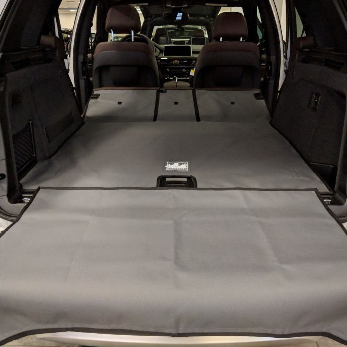 BMW X5 40e Hybrid Canvasback Bumper Flap Image 1