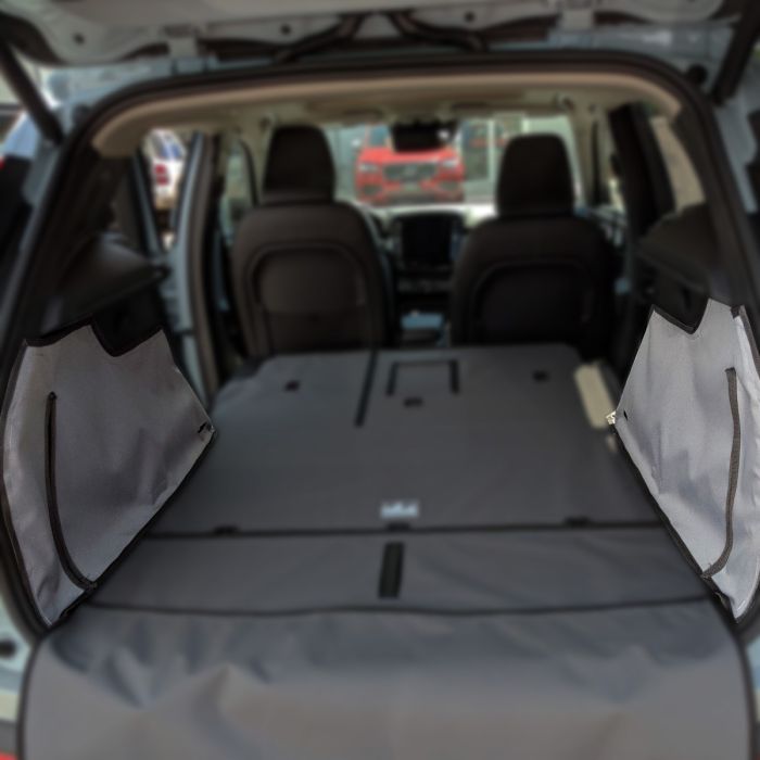 Volvo XC 40 Canvasback Cargo Side Pieces Image 1