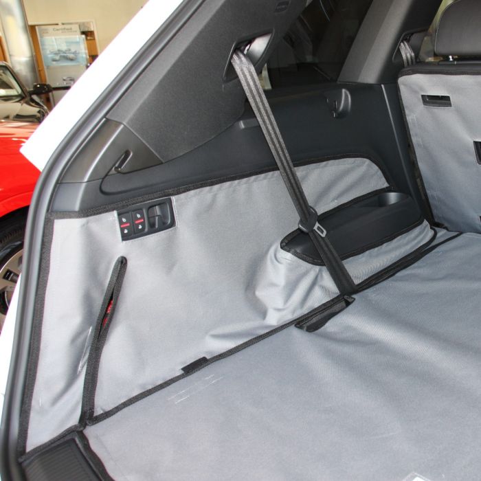2017-2021 Audi Q7 Canvasback Cargo Side Pieces Image 1